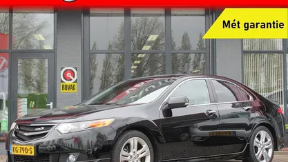 Zwart Gebruikt 2009 Honda Accord Executive Sedan | € 9.900 (Eerlijke prijs)