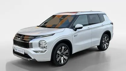 Occasion 2026 Mitsubishi Outlander P-HEV Instyle SUV | € 56.395 (Eerlijke prijs)