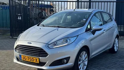 Occasion Ford Fiesta Titanium 101 PK (74 kW) 2016 Grijs Hatchback