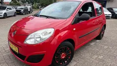 Gebruikt 2008 Renault Twingo Authentique Hatchback | € 1.750 (Eerlijke prijs)