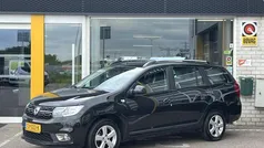 Zwart nacré 676 Gebruikt 2018 Dacia Logan MCV Lauréate MPV | € 9.750 (Eerlijke prijs)