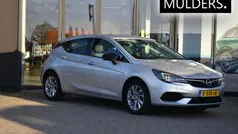 Grijs Gebruikt 2021 Opel Astra Business Edition Hatchback | € 13.950 (Eerlijke prijs)