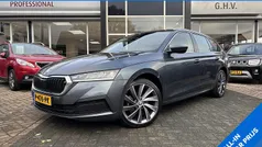 Grijs Gebruikt 2021 Skoda Octavia First Edition Stationwagen | € 20.950 (Goede deal)