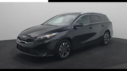 Gebruikt 2025 Kia Ceed Hatchback | € 33.735 (Eerlijke prijs)