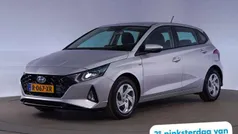 Grijs, metallic lak Gebruikt 2021 Hyundai i20 Comfort Hatchback | € 15.945 (Super prijs)