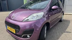Paars Gebruikt 2014 Peugeot 107 Active Hatchback | € 4.250 (Eerlijke prijs)