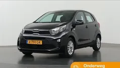Zwart Gebruikt 2023 Kia Picanto Hatchback | € 15.935 (Eerlijke prijs)