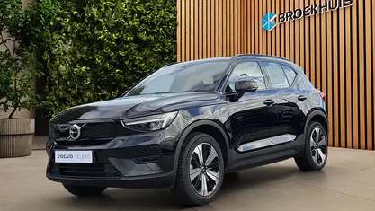 Zwart Occasion 2023 Volvo XC40 Core SUV | € 28.895 (Super prijs)
