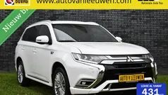 Wit Gebruikt 2021 Mitsubishi Outlander P-HEV Intense+ SUV | € 27.920 (Eerlijke prijs)