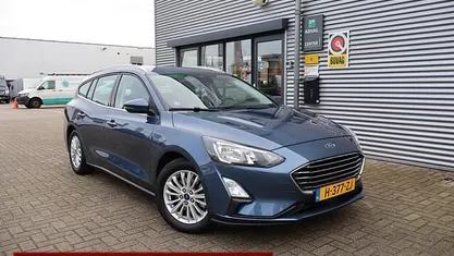 Blauw Occasion 2020 Ford Focus Business Edition Stationwagen | € 14.800 (Eerlijke prijs)