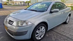 Gebruikt 2004 Renault Mégane Cabriolet Dynamique Cabriolet | € 1.399 (Eerlijke prijs)