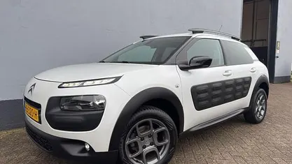 Occasion 2015 Citroën C4 Shine SUV | € 7.950 (Eerlijke prijs)