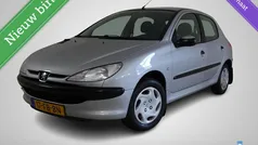Grijs Gebruikt 2000 Peugeot 206 Hatchback | € 1.950 (Eerlijke prijs)