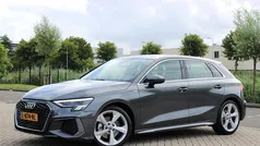 Grijs Gebruikt 2020 Audi A3 Sportback S-Line Hatchback | € 25.995 (Eerlijke prijs)