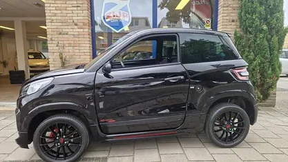 Occasion Ligier JS60 2022 Zwart Hatchback