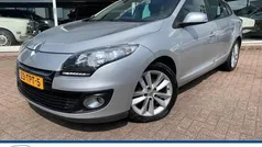 Grijs, metallic lak Gebruikt 2012 Renault Mégane GrandTour Expression Stationwagen | € 4.450 (Eerlijke prijs)