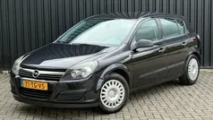 Zwart Gebruikt 2006 Opel Astra Essentia Hatchback | € 1.450 (Eerlijke prijs)