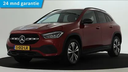 Rood metallic Gebruikt 2021 Mercedes GLA250 Premium SUV | € 35.495 (Goede deal)