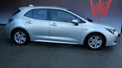 Grijs Gebruikt 2021 Toyota Corolla Hybrid Hatchback | € 17.900 (Eerlijke prijs)