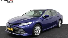 Gebruikt 2019 Toyota Camry Premium Sedan | € 27.950 (Eerlijke prijs)