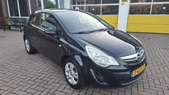Zwart, metallic lak Gebruikt 2013 Opel Corsa Hatchback | € 5.950 (Eerlijke prijs)