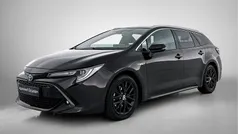 Zwart, metallic lak Gebruikt 2019 Toyota Corolla Executive Stationwagen | € 25.900 (Eerlijke prijs)
