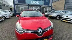 Rood Gebruikt 2013 Renault Clio IV Expression Hatchback | € 5.650 (Eerlijke prijs)