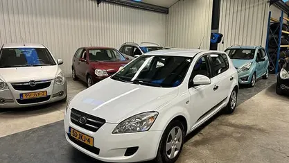 Occasion 2009 Kia Ceed Hatchback | € 3.950 (Eerlijke prijs)