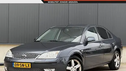 Occasion Ford Mondeo Platinum 145 PK (106 kW) 2006 Grijs Hatchback