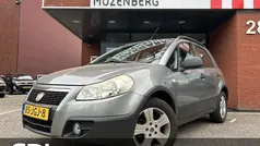 Grijs, metallic lak Gebruikt 2009 Fiat Sedici Dynamic SUV | € 6.445 (Eerlijke prijs)