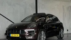 Bruin Gebruikt 2015 Porsche Macan Turbo Chrono SUV | € 42.750 (Eerlijke prijs)