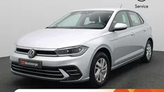 Grijs Gebruikt 2022 VW Polo Style Hatchback | € 20.000 (Eerlijke prijs)