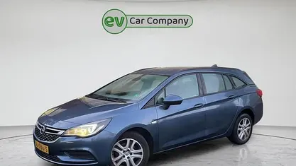 Occasion 2017 Opel Astra Edition Stationwagen | € 4.900 (Goede deal)