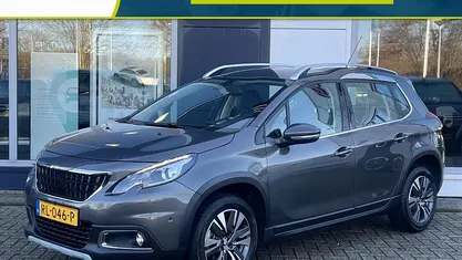 Grijs Gebruikt 2018 Peugeot 2008 Allure SUV | € 13.935 (Eerlijke prijs)