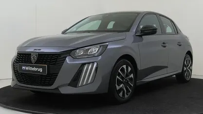 Grijs Gebruikt 2024 Peugeot 208 Active Hatchback | € 18.000 (Eerlijke prijs)