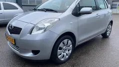 Grijs Gebruikt 2006 Toyota Yaris Terra Hatchback | € 3.950 (Goede deal)