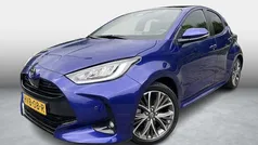 Blauw Gebruikt 2024 Toyota Yaris Executive Hatchback | € 30.999 (Eerlijke prijs)
