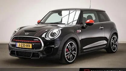 Gebruikt 2018 Mini John Cooper Works Chili Hatchback | € 23.900 (Eerlijke prijs)