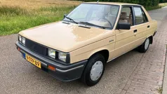 Gebruikt 1986 Renault R9 Sedan | € 4.750