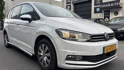Wit Gebruikt 2016 VW Touran MPV | € 7.999 (Eerlijke prijs)