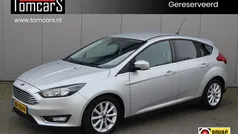 Grijs Gebruikt 2015 Ford Focus Titanium Hatchback | € 12.950 (Eerlijke prijs)