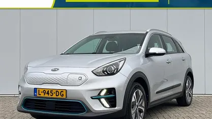 Grijs Gebruikt 2021 Kia e-Niro SUV | € 22.435 (Super prijs)