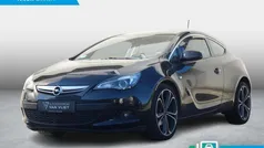 Zwart Gebruikt 2012 Opel Astra GTC Sport Hatchback | € 7.900 (Eerlijke prijs)