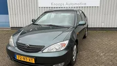 Groen (metallic) Gebruikt 2004 Toyota Camry Luna Sedan | € 3.945 (Goede deal)