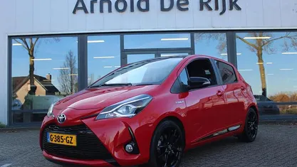 Gebruikt 2019 Toyota Yaris Hybrid Sport Hatchback | € 17.950 (Eerlijke prijs)