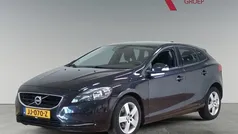 Gebruikt 2015 Volvo V40 Momentum Hatchback | € 6.945 (Eerlijke prijs)