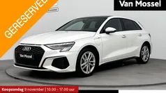 Wit Gebruikt 2022 Audi A3 Sportback e-tron Competition Sedan | € 31.900 (Super prijs)