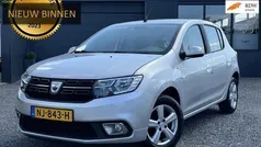 Grijs Gebruikt 2017 Dacia Sandero Lauréate Hatchback | € 5.943 (Goede deal)