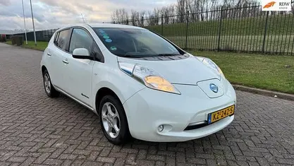 Wit Gebruikt 2016 Nissan Leaf Acenta Hatchback | € 4.950 (Goede deal)