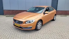 Oranje Gebruikt 2014 Volvo S60 Summum Sedan | € 4.650 (Eerlijke prijs)